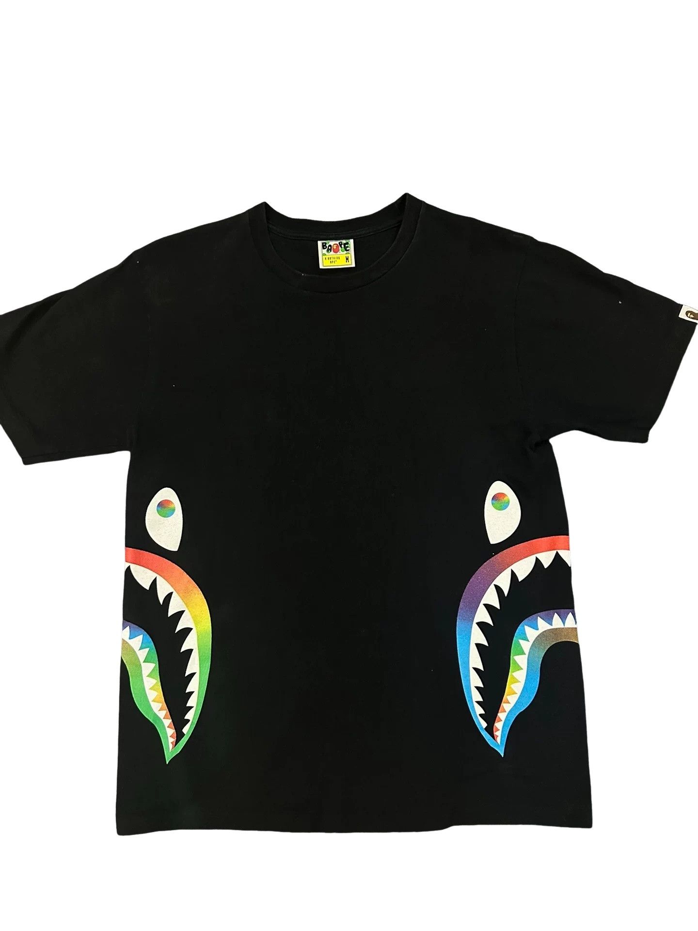 Bape Bape Rainbow Shark T-Shirt Size M Size US M / EU 48-50 / 2 - 1 Thumbnail