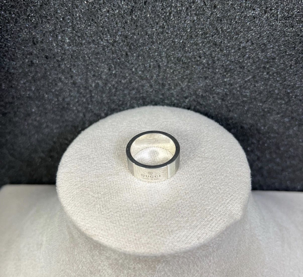 Gucci Gucci Logo Engraved Ring K12 Size ONE SIZE - 4 Thumbnail