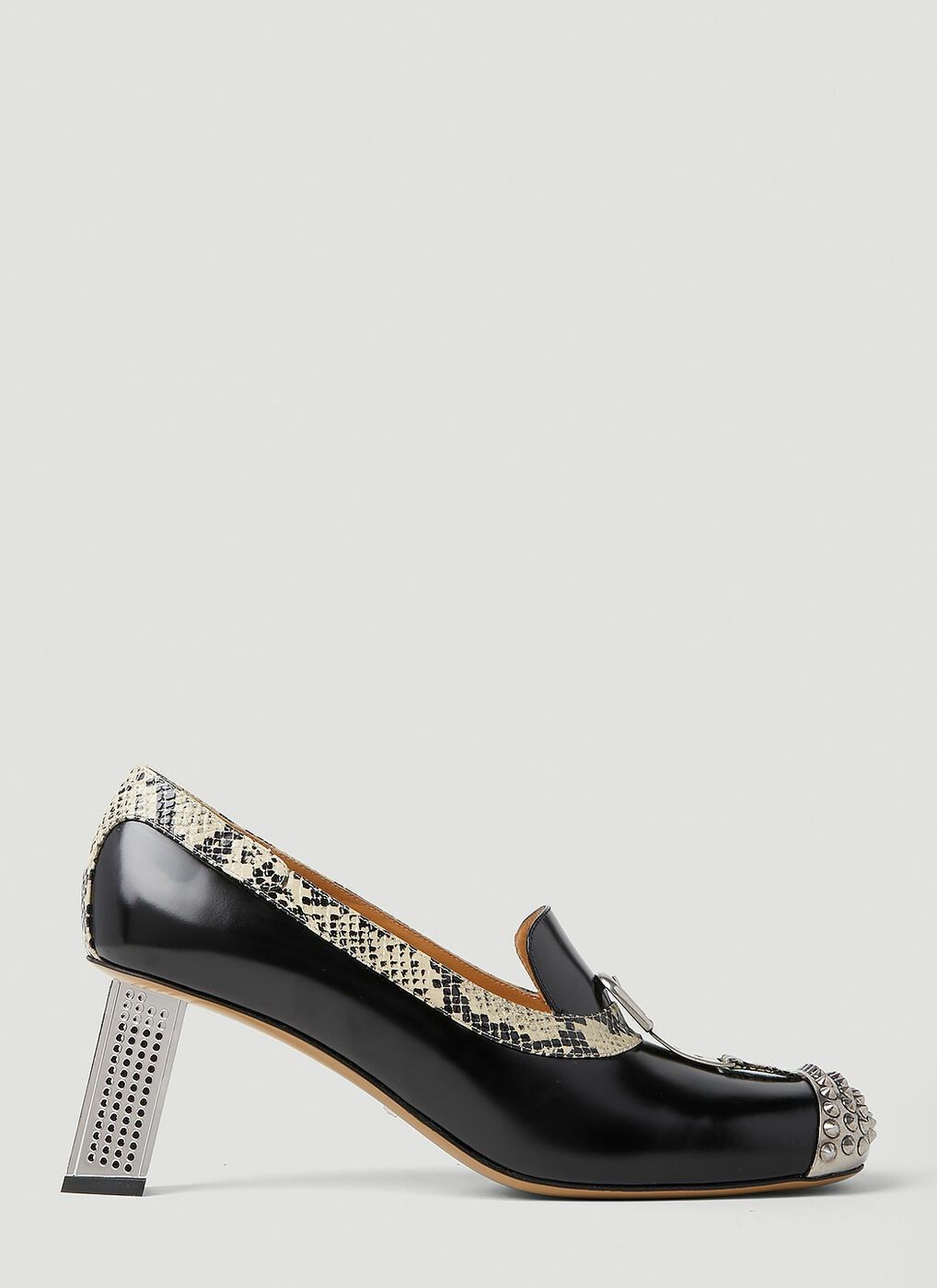 image of Gucci Spiked Toe Pumps Shoes in Black, Women's (Size 10)