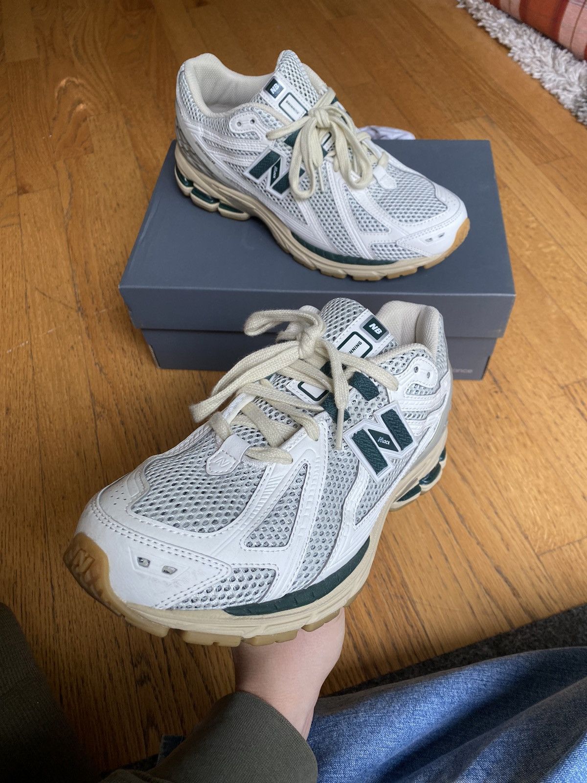 New Balance New Balance 1906R ‘White/Green’ US10 Size US 10 / EU 43 - 15 Thumbnail