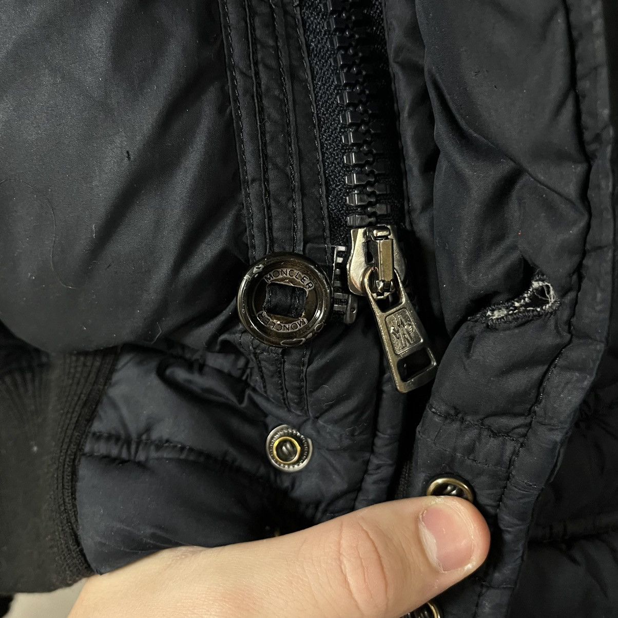 Moncler Vintage Moncler Puffer Jacket Blue Size US L / EU 52-54 / 3 - 10 Thumbnail