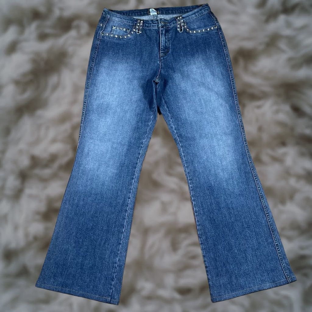 Vintage VINTAGE Caché Jeans Womens 10 Stretch Bootcut Mid Rise Blue Denim Cotton Spandex Blend Jeans Mens Womens BOOT CUT 30in 10.5in Leg Opening 10 Womens Size 32" / US 10 / IT 46 - 1 Thumbnail