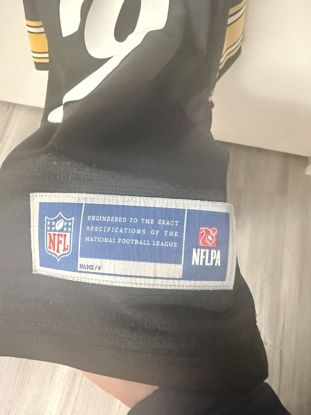NFL Pittsburgh Steelers fitblack and yellow jersey Size US XL / EU 56 / 4 - 4 Thumbnail