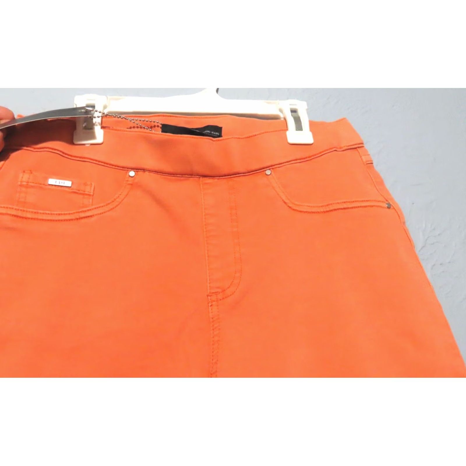 Vintage FDJ French Dressing Jeans Women's 6 Capris Tangerine Orange 5-Pocket Denim Capri Summer Spring Fall NWT Size 28" / US 6 / IT 42 - 7 Thumbnail