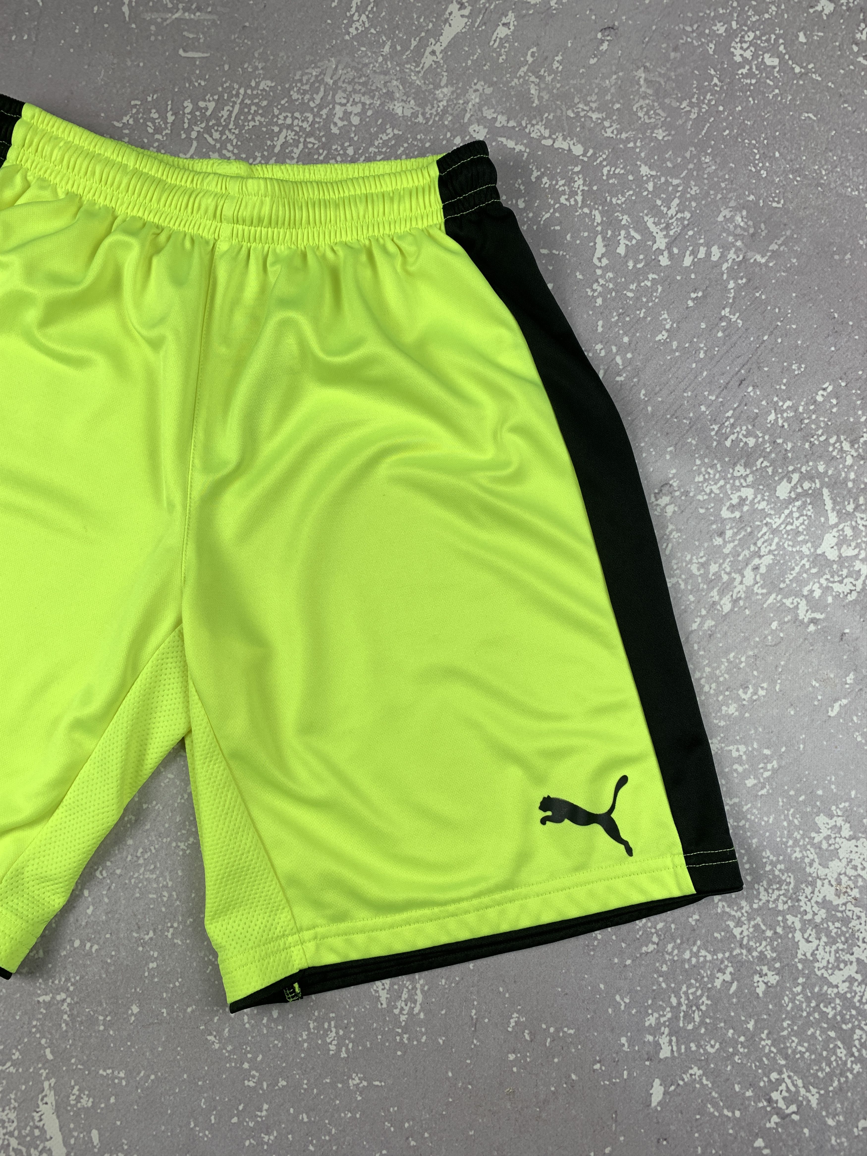 Puma Puma Acid Soccer Football Sport Shorts Mens M Acid Green Size US 32 / EU 48 - 2 Thumbnail
