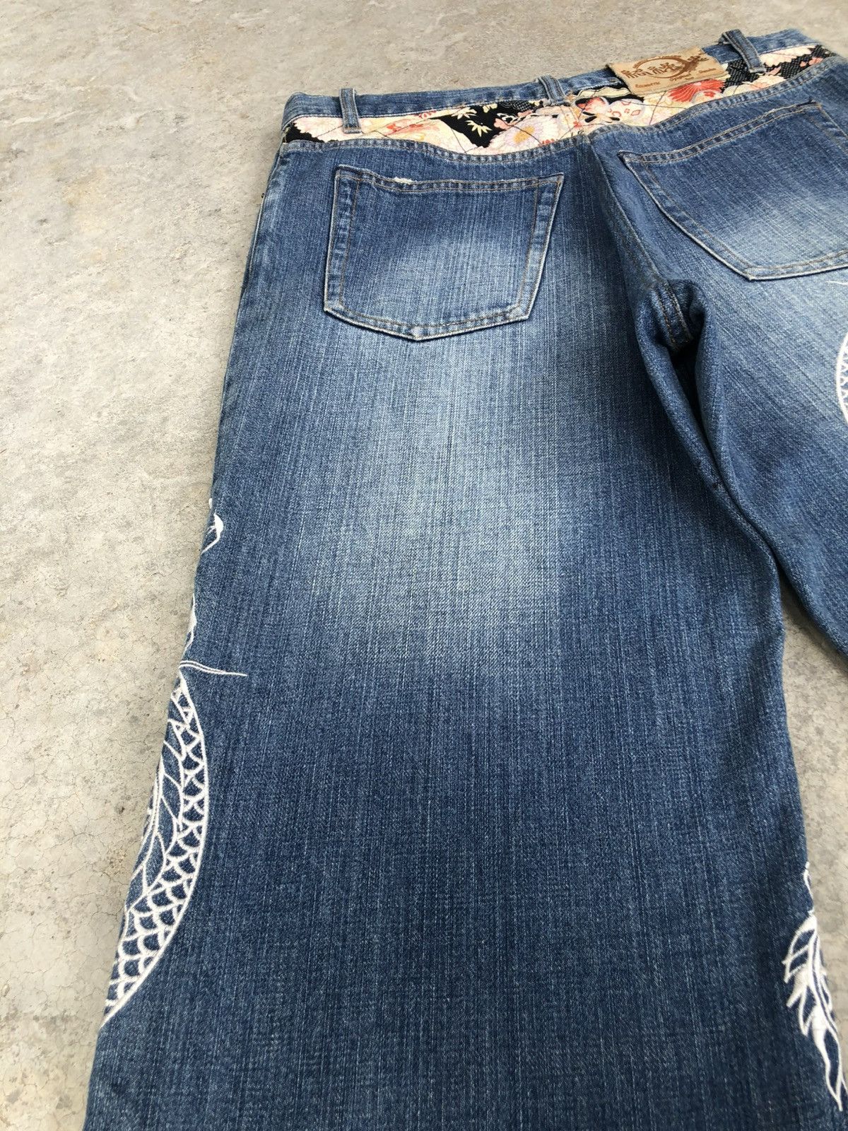 Karakuri Tamashii Karakuri Tamashii Embroidered Baggy Distressed Size US 34 / EU 50 - 15 Thumbnail