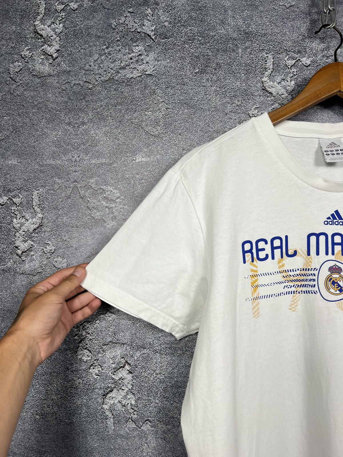 Adidas Vintage 2010 Adidas Real Madrid Cotton T-shirt Size Xl Size US XL / EU 56 / 4 - 5 Thumbnail