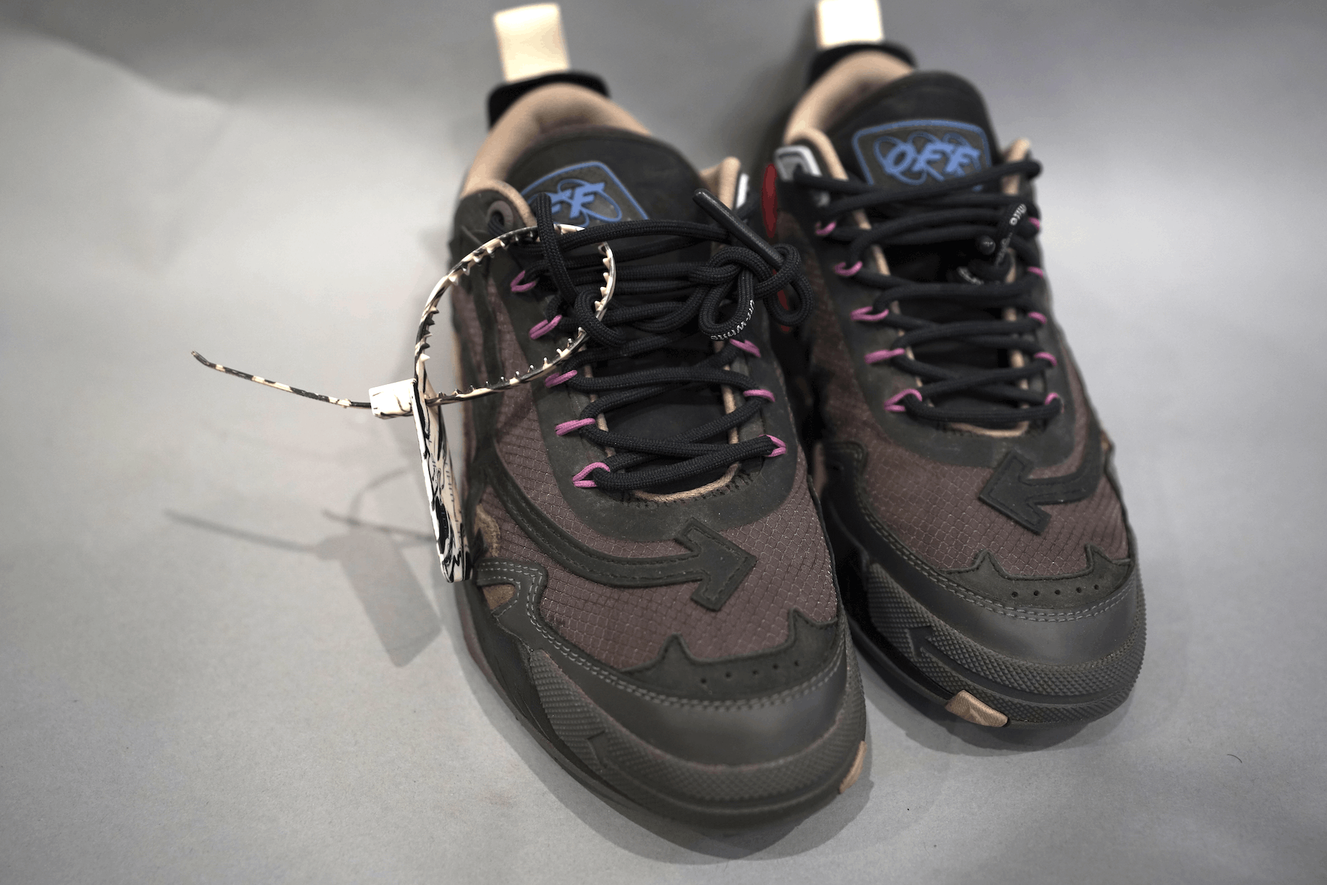 Off-White Off-White Odsy 2000 Black and Brown Sneakers Size US 8.5 / EU 41-42 - 2 Thumbnail