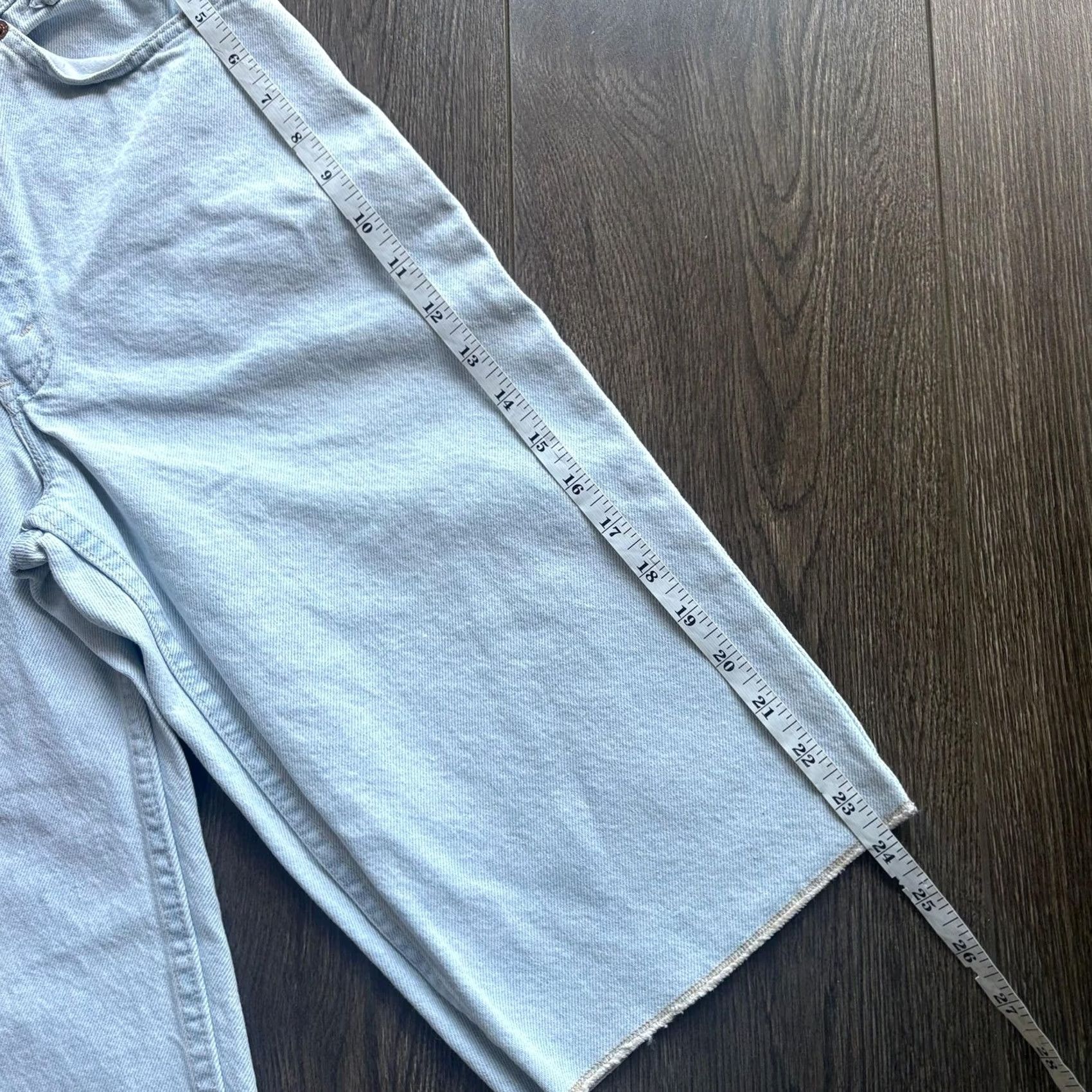 Levi's VINTAGE Levi's 550 Shorts Bermuda Light Denim 29 Women USA Jorts Five-Pocket Pocket Distressed Cutoff 1989 Mens Womens Boys Girls Size 29" - 7 Thumbnail