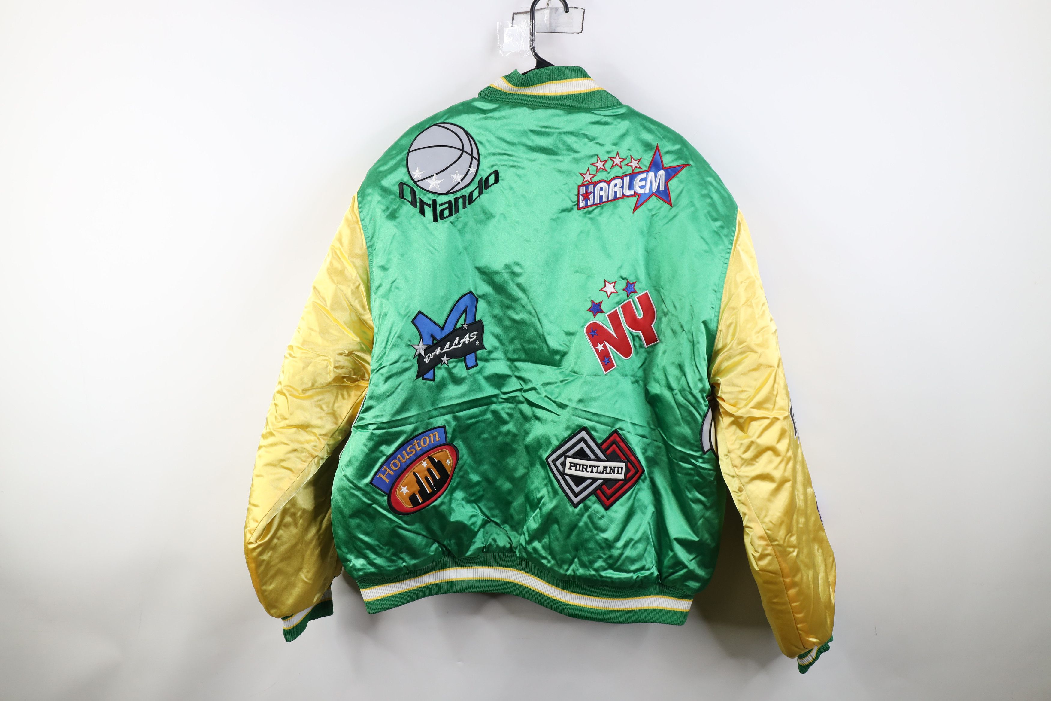 Vintage Deadstock Vintage 90s Quilted Satin Bomber Jacket Green Size US XXL / EU 58 / 5 - 15 Thumbnail