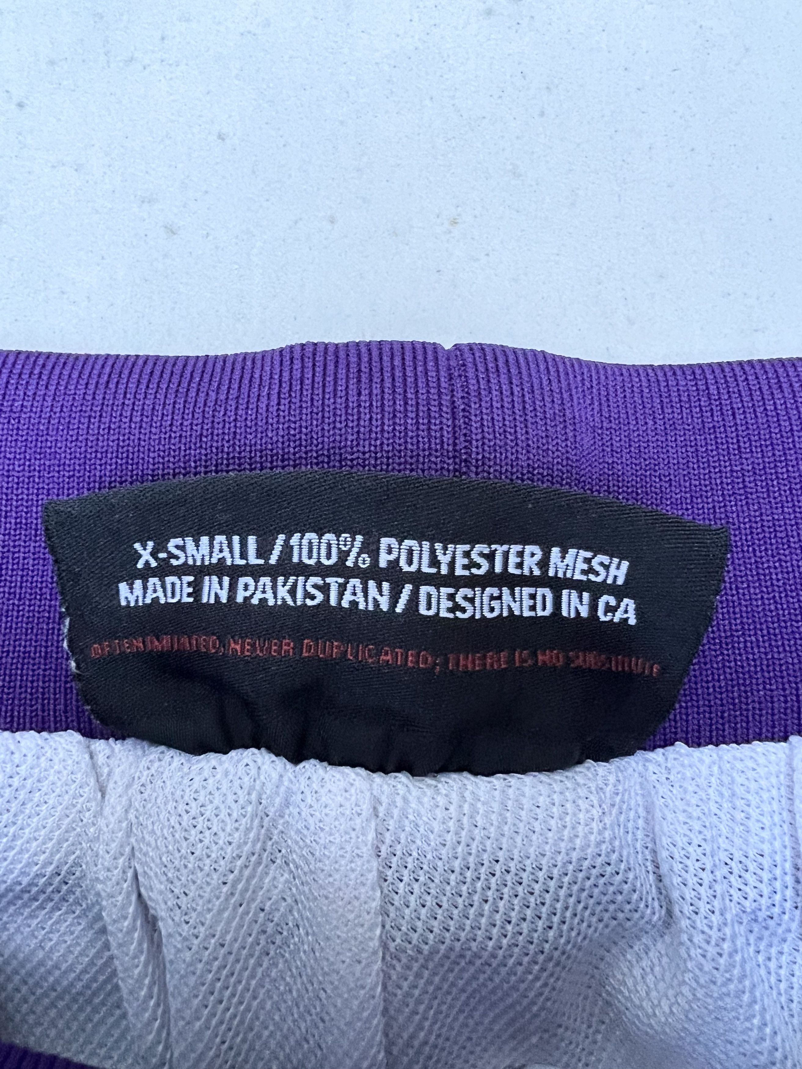 Collect and Select Size XS Collect And Select Los Angeles Lakers Shorts Size US 28 / EU 44 - 6 Thumbnail