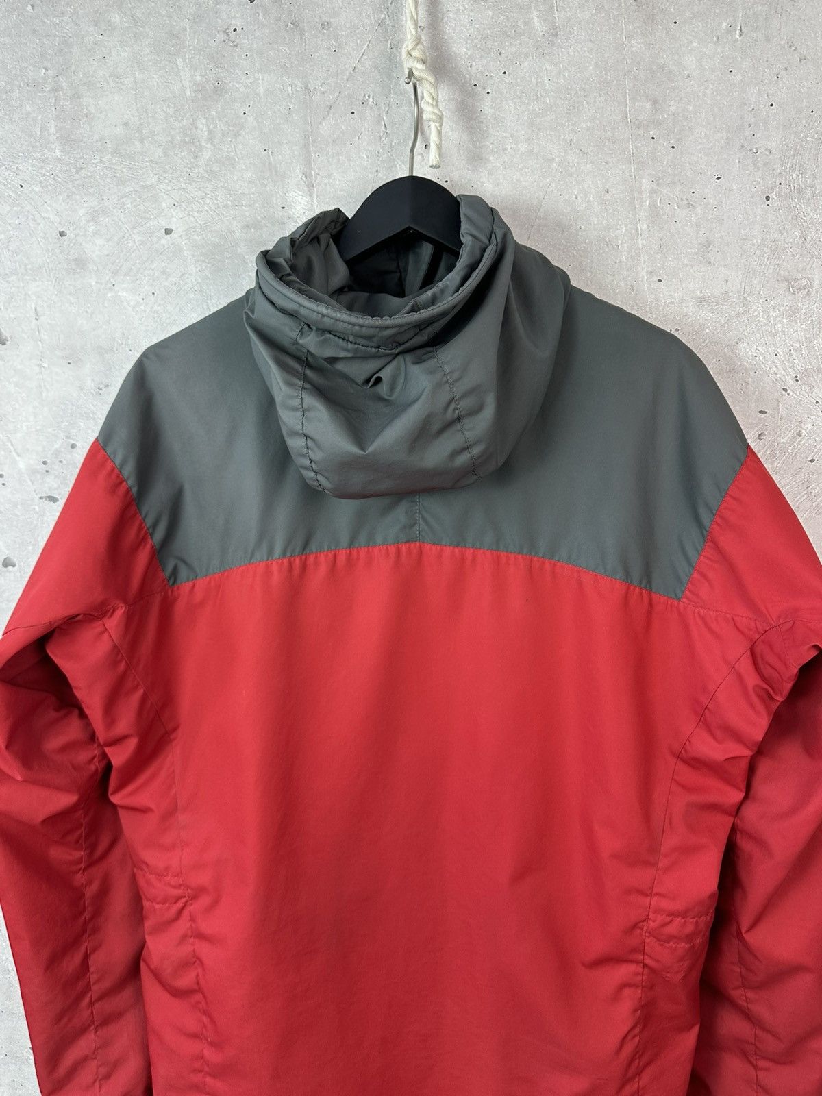 Other Paramo Analogy Waterproof by Nikmax Red-Grey Hooded Jacket Size US XL / EU 56 / 4 - 15 Thumbnail
