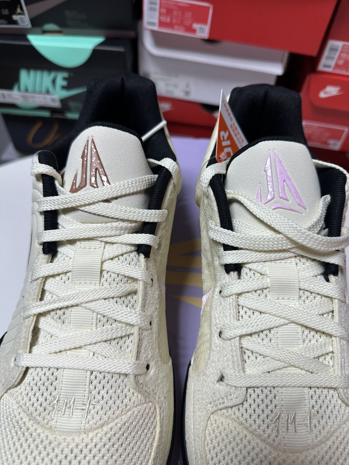 Nike New Size 10.5 US MEN JA 2 EP Coconut Milk/ Pink Size US 10.5 / EU 43-44 - 5 Thumbnail