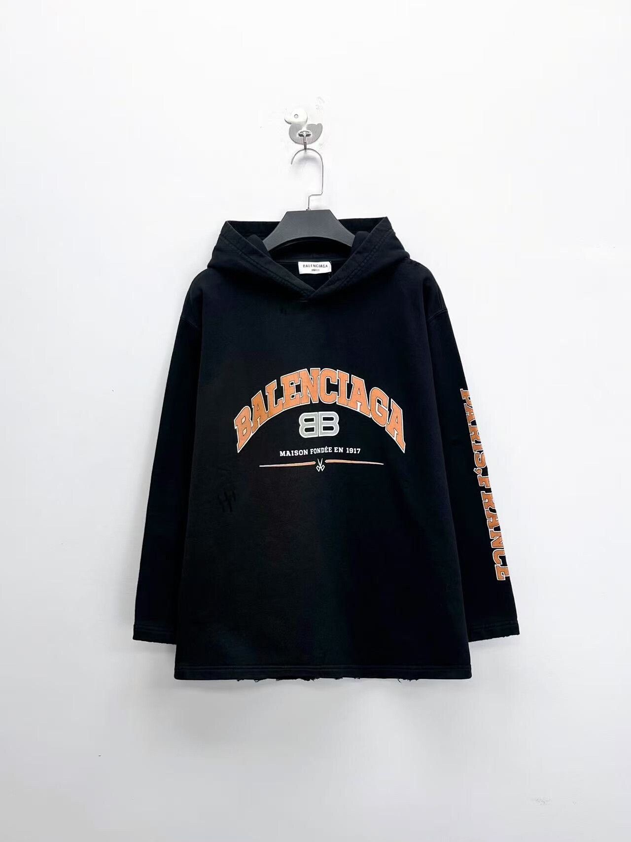 Balenciaga balenciaga black distressed logo hoodie Size US XS / EU 42 / 0 - 1 Thumbnail