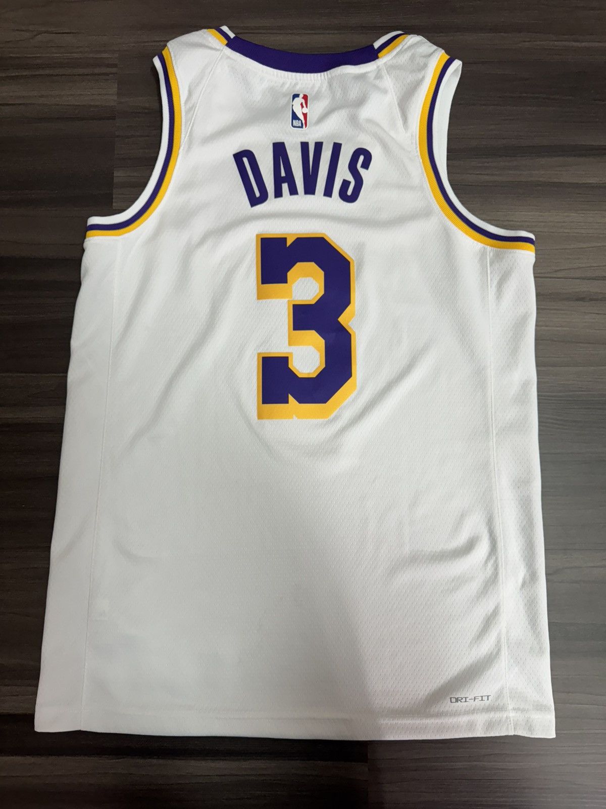 Nike Los Angeles Lakers Anthony Davis #3 NBA Swingman Jersey Size US M / EU 48-50 / 2 - 7 Thumbnail