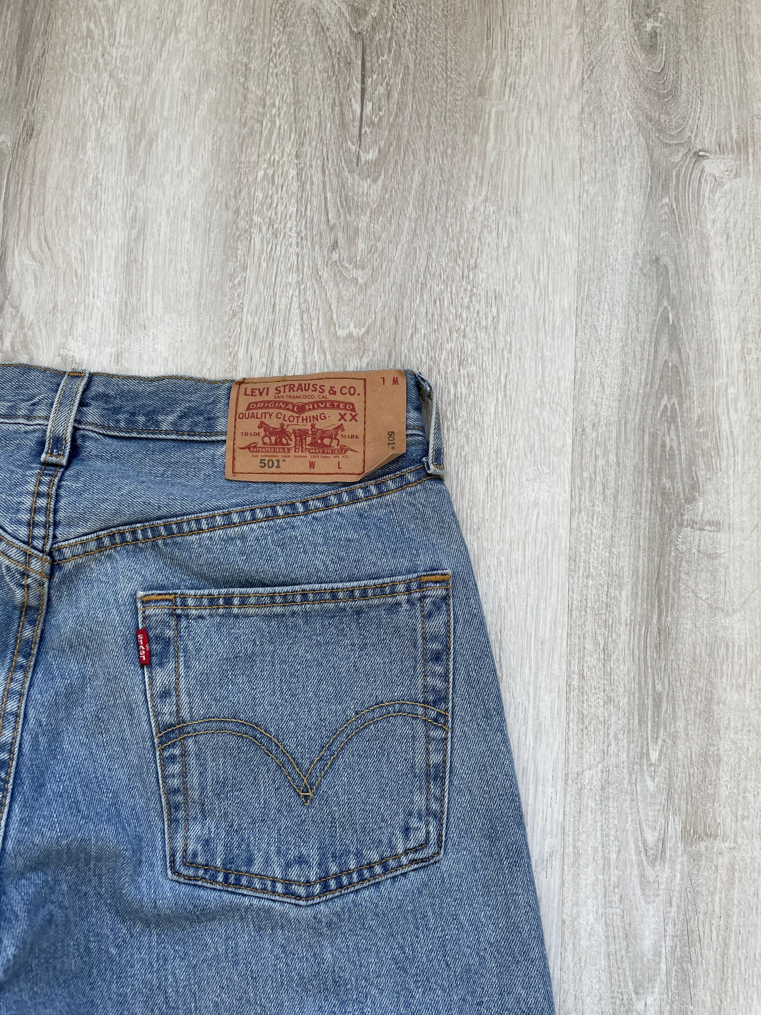 Levi's Vintage Clothing Vintage 90s Levis 501 Blue Denim Jeans Size US 31 - 3 Thumbnail