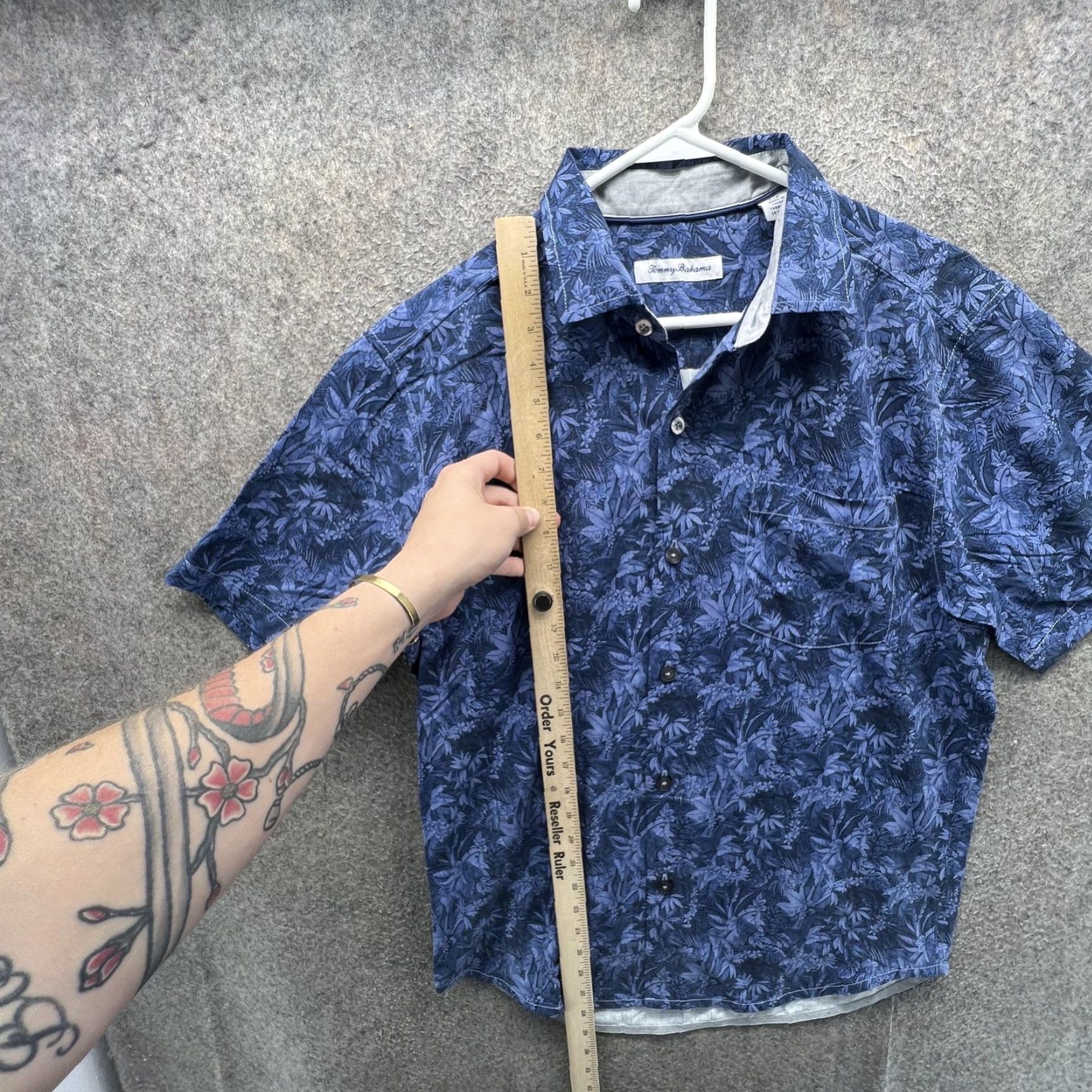 Tommy Bahama Tommy Bahama Shirt Mens S Blue Floral Hawaiian Short Sleeve Button Front Size US S / EU 44-46 / 1 - 4 Thumbnail