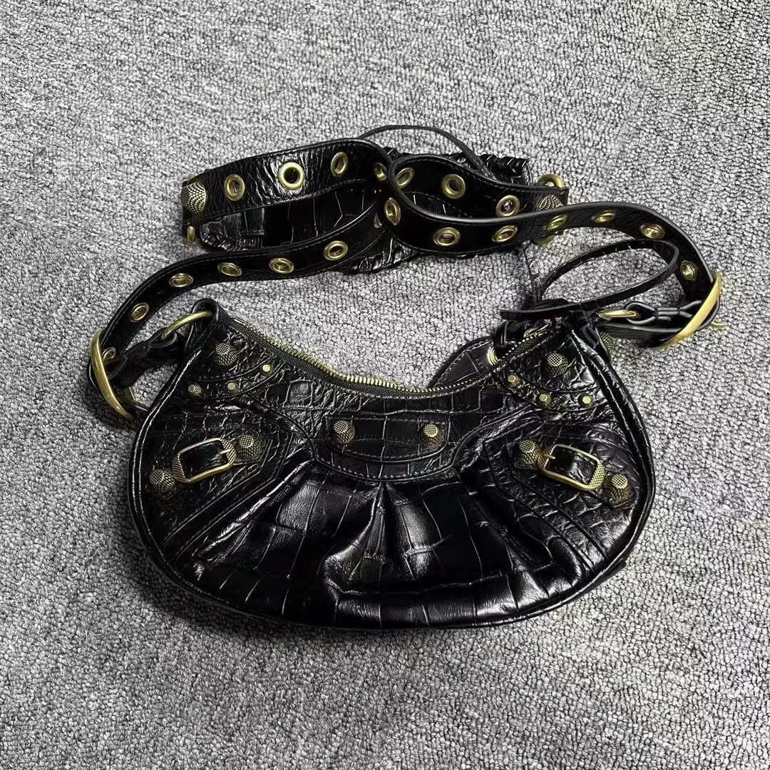 Balenciaga Balenciaga Black Gold Studded Motorcycle Bag Size ONE SIZE - 1 Thumbnail