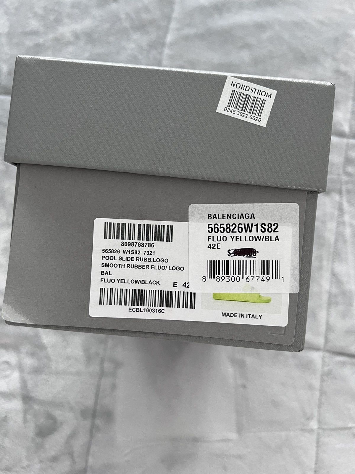 Balenciaga Balenciaga Neon Yellow Slides EU 42 NIB Size US 9 / EU 42 - 6 Thumbnail