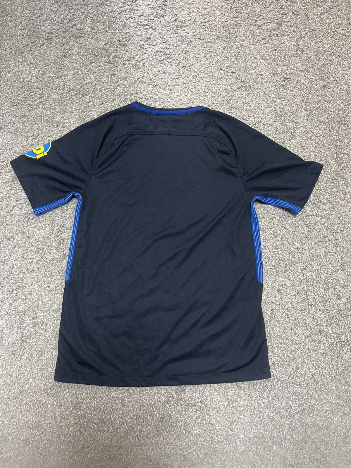 Nike HERTHA BERLIN 2017 2018 AWAY SHIRT SOCCER JERSEY szS NIKE Size US S / EU 44-46 / 1 - 12 Thumbnail