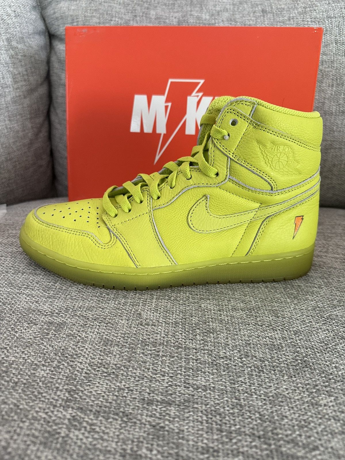 Jordan Brand Jordan 1 Retro High Gatorade Cyber Size US 9.5 / EU 42-43 - 7 Thumbnail