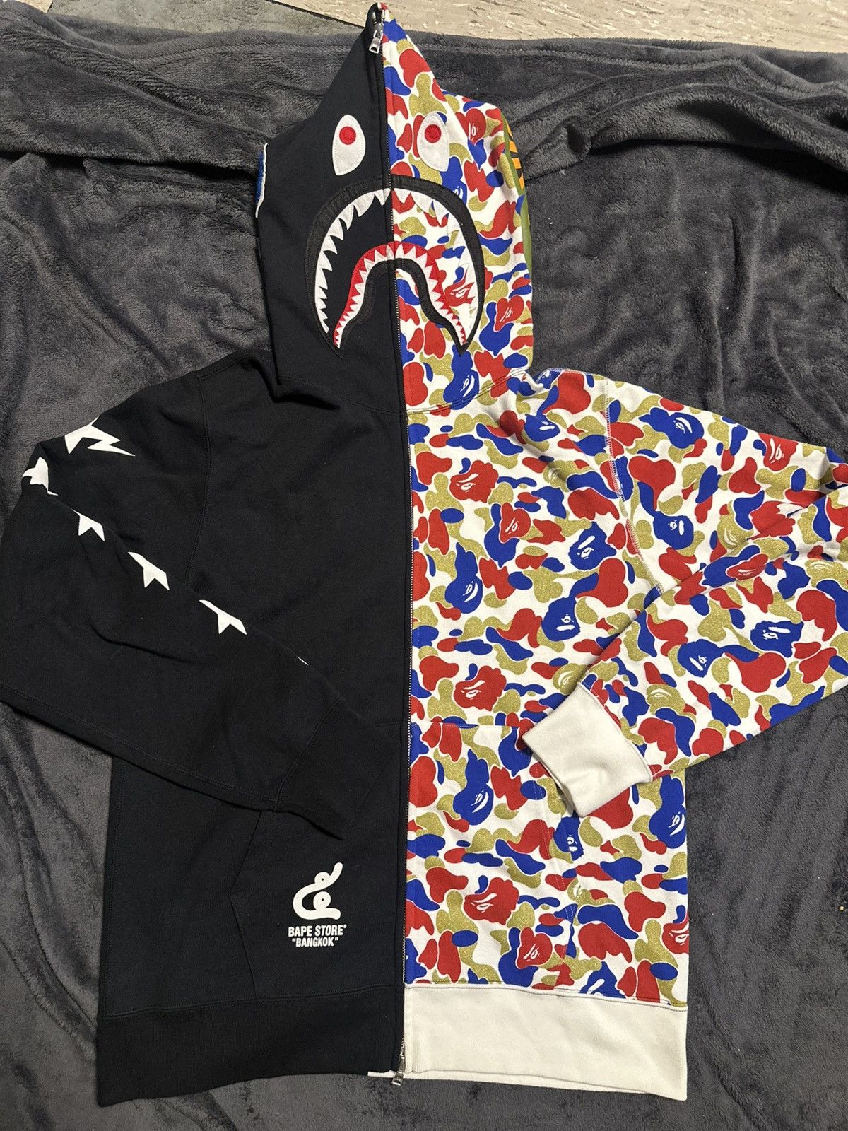Bape Bape bangkok 5th Full zip shark hoodie Rare Camo city Size US XL / EU 56 / 4 - 1 Thumbnail