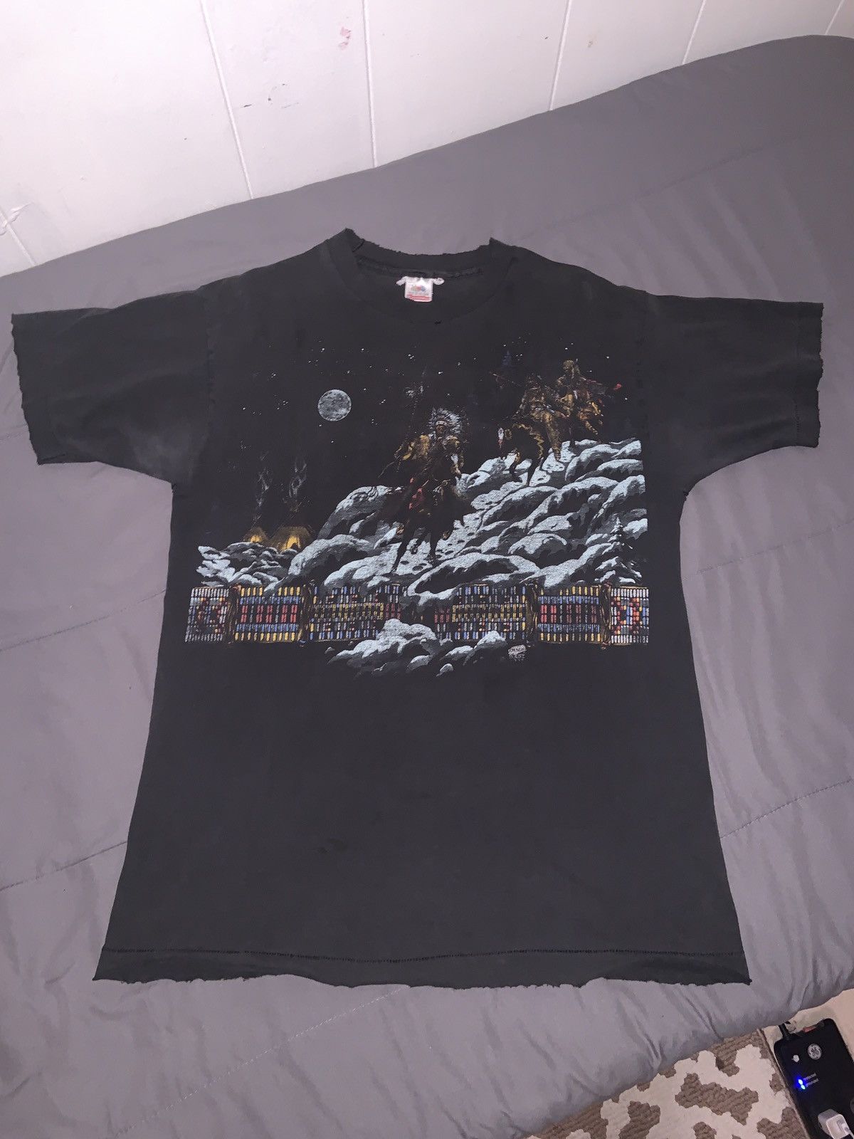 Fruit Of The Loom Vintage 1994 Native American Horse Riding T - Size Large Size US L / EU 52-54 / 3 - 1 Thumbnail