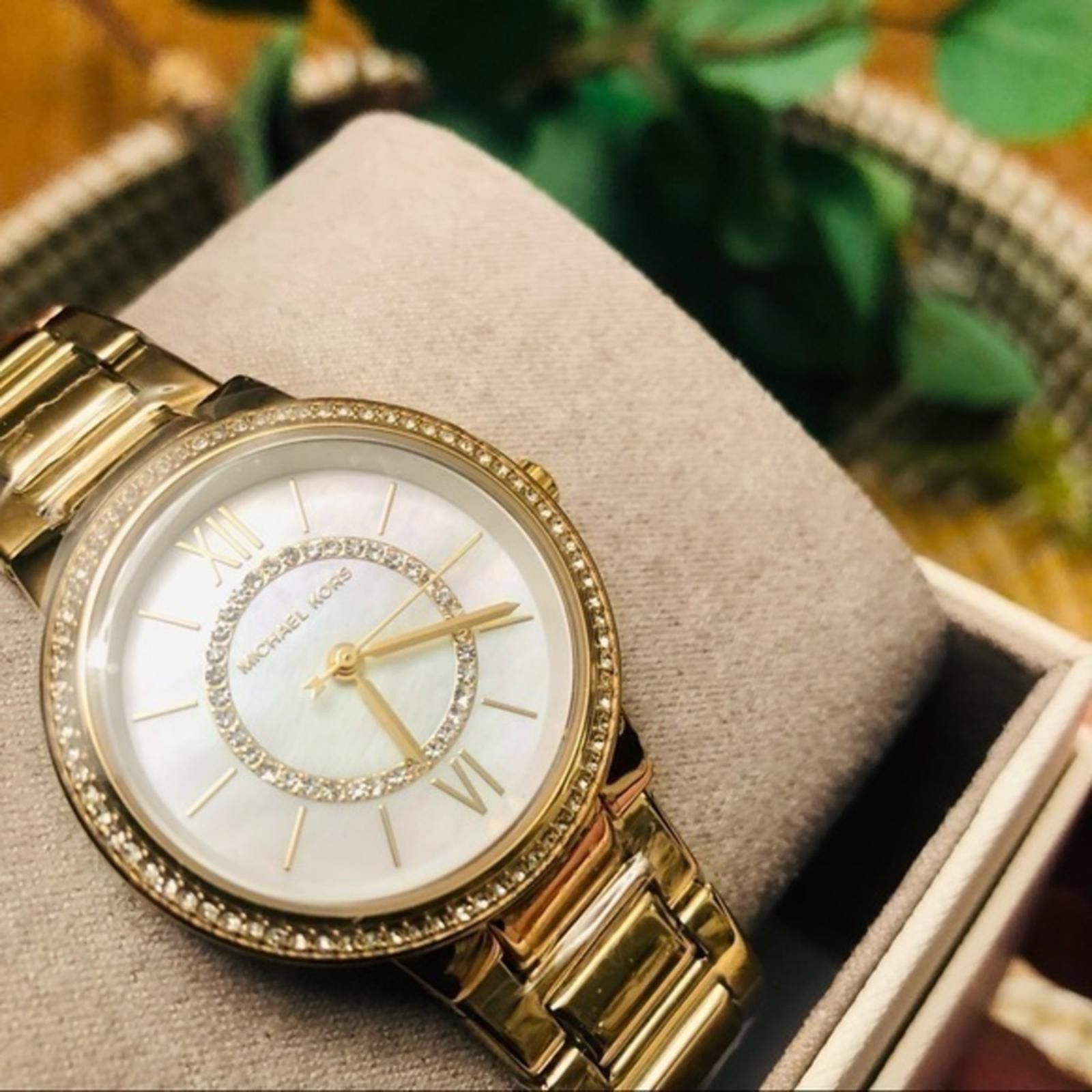 Michael Kors Michael Kors Mother Of Pearl Watch NWT Size ONE SIZE - 4 Thumbnail