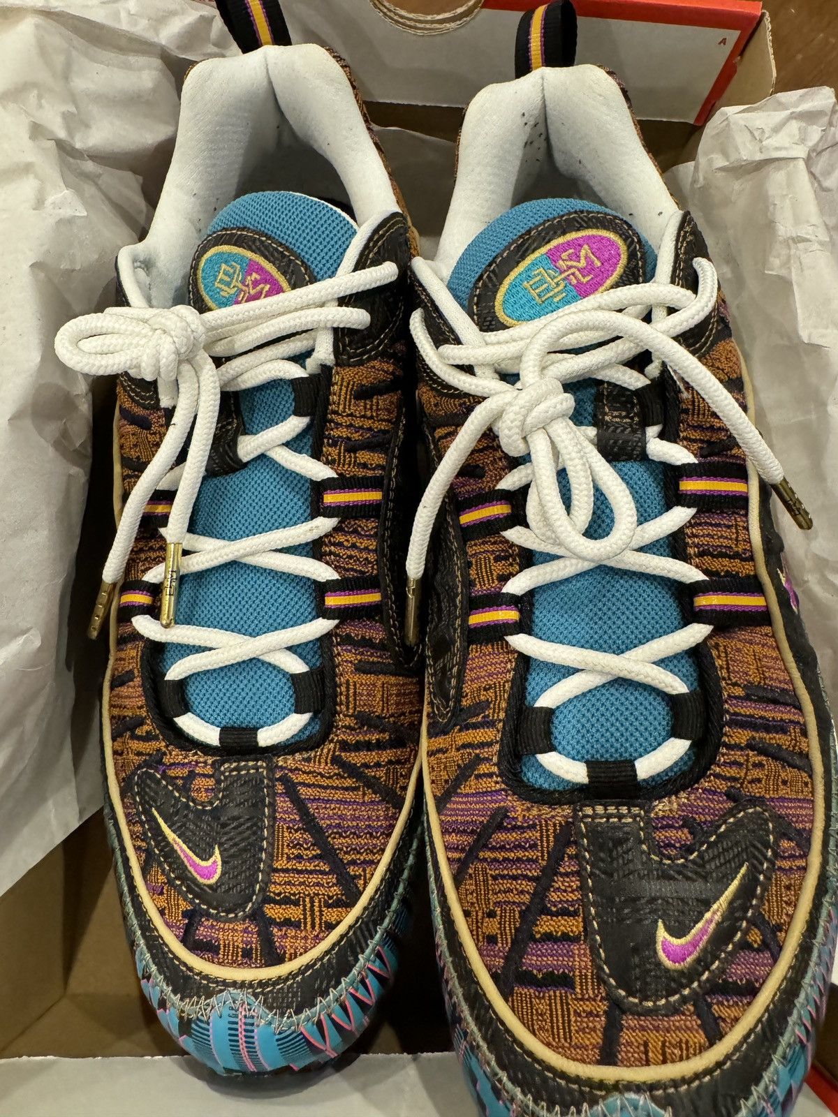 Nike Air Max 98 BHM Size US 11 / EU 44 - 3 Thumbnail