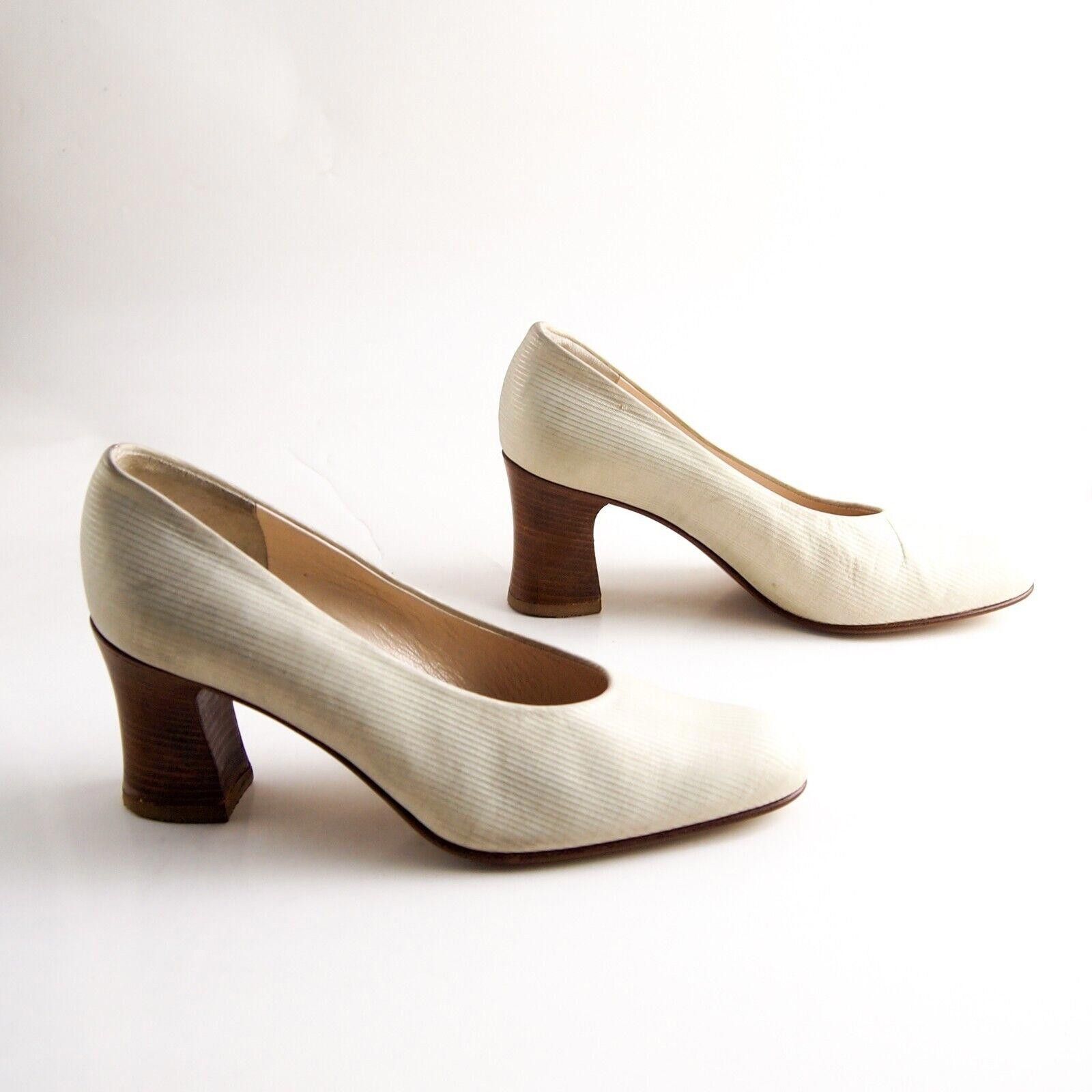Bally Bally Mid Heel Pumps Ivory Satin Womens US 7 EU 37.5 Size US 7 / IT 37 - 6 Thumbnail