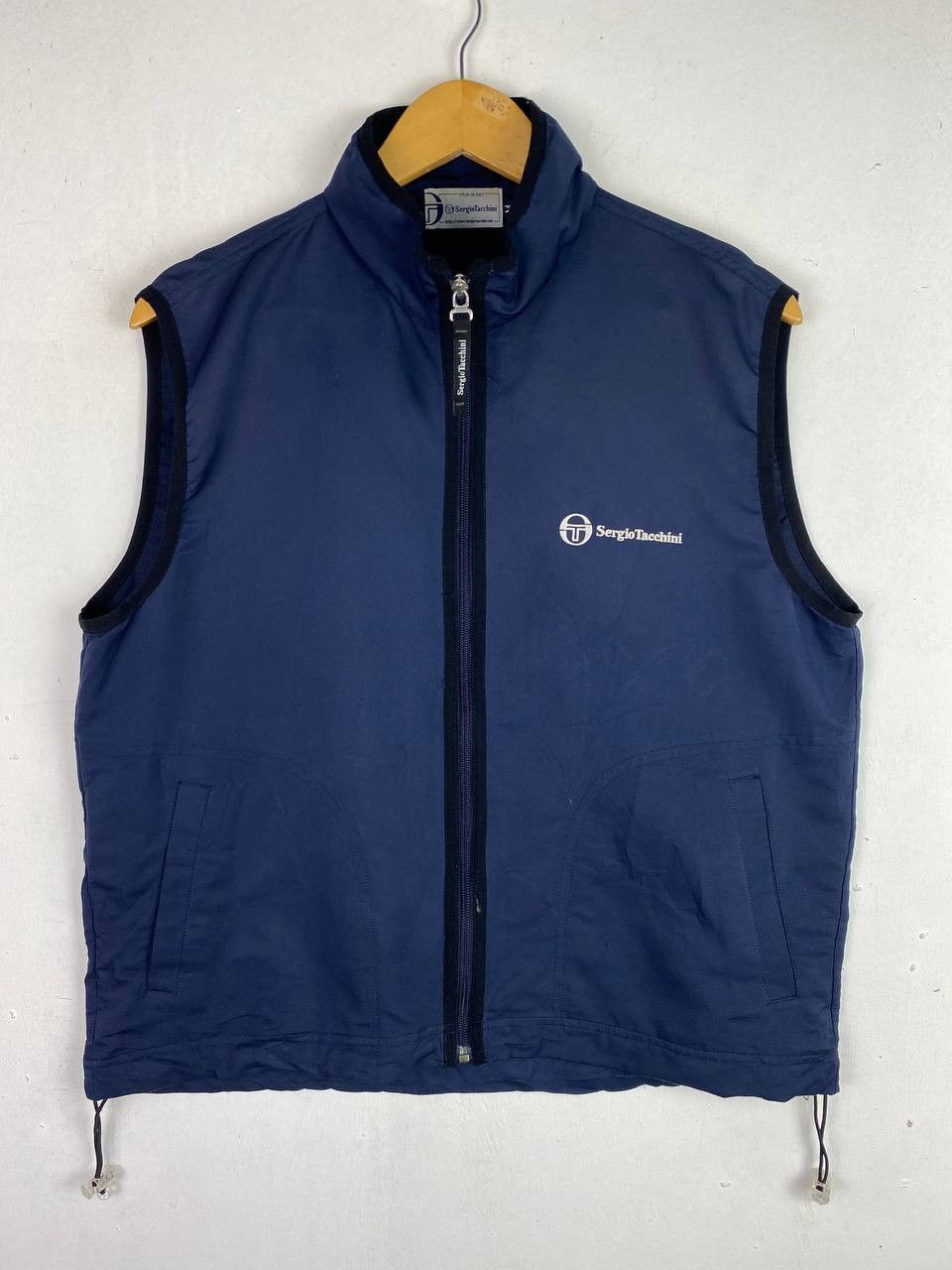image of Avant Garde x Sergio Tacchini Vintage Sergio Tacchini Vest Embroided Logo in Navy Blue (Size Medium