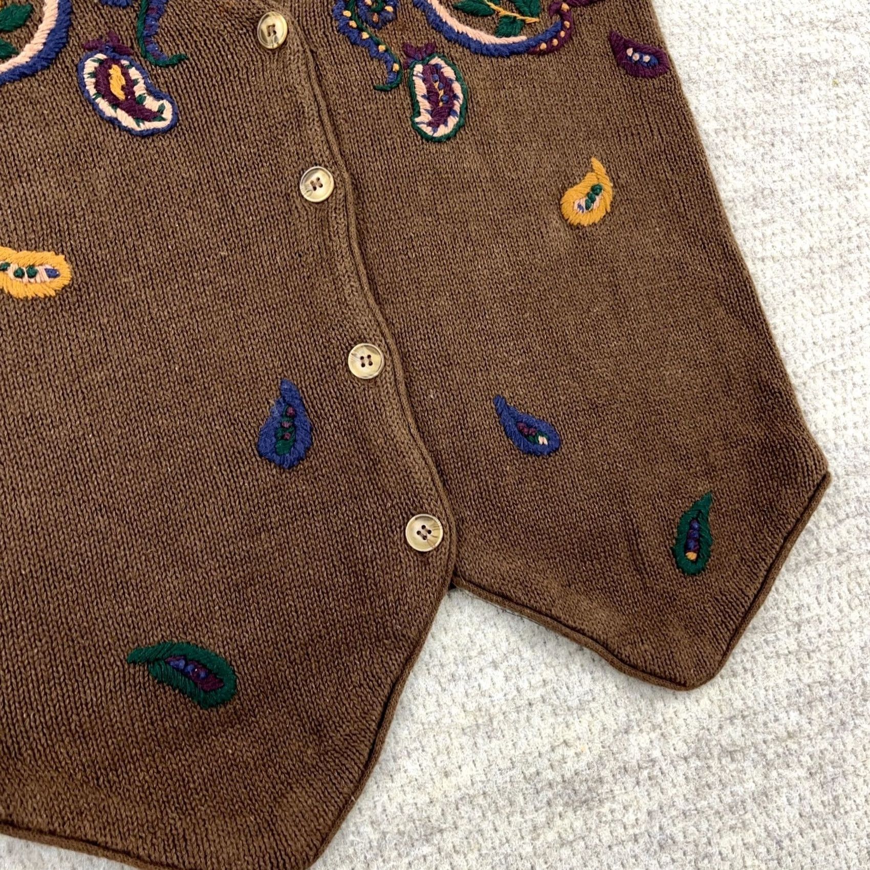Orvis VINTAGE Orvis Sweater Vest Women M Brown Embroidered 90s Western Outdoor Casual Knit Vest Pocket V-Neck Button Womens Size M / US 6-8 / IT 42-44 - 5 Thumbnail