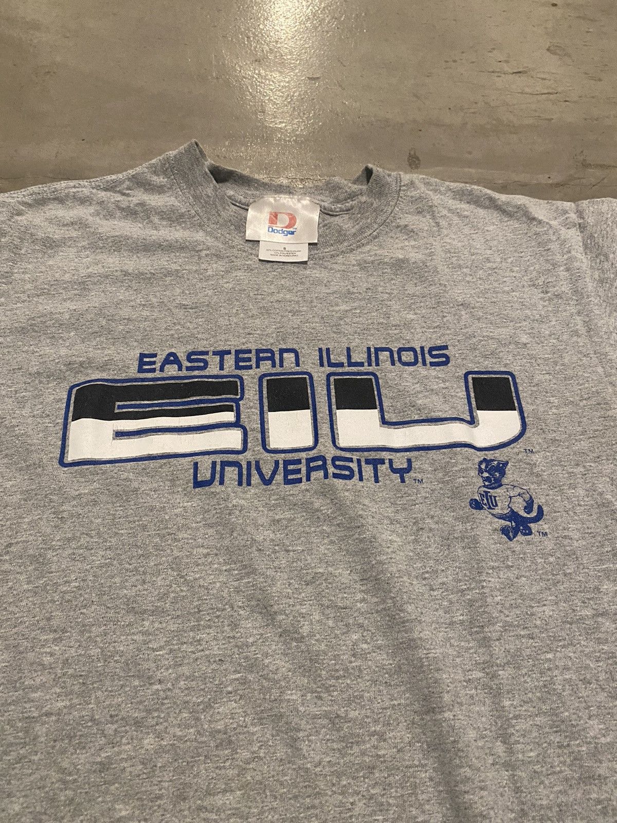 Vintage 00s’ Dodger “Eastern Illinois University” Tee Size US S / EU 44-46 / 1 - 3 Thumbnail