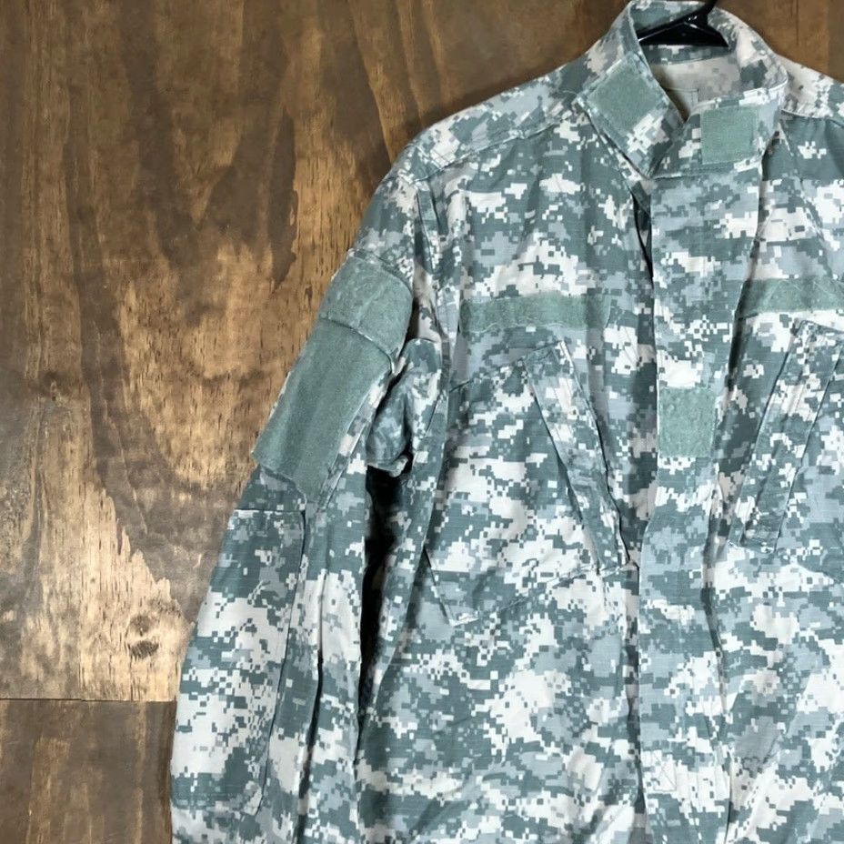 Vintage **Military Army Combat Mens Green Coat Regular Medium** User: Military Army Combat Mens Green Coat Medium Regular Size US M / EU 48-50 / 2 - 4 Thumbnail