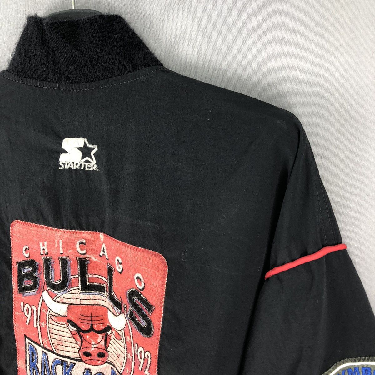 NBA × Starter × Vintage Vintage 90's Chicago Bulls NBA World Champions by Starter Size US XL / EU 56 / 4 - 5 Thumbnail