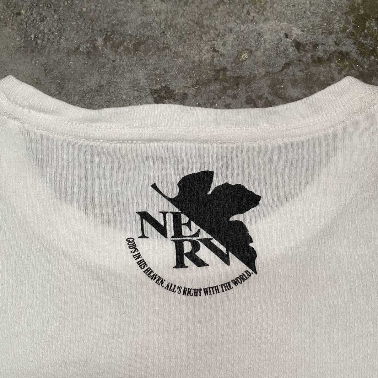 Anime EVANGELION SYNCHRONIZED WITH HELLO KITTY ANIME T SHIRT Size US L / EU 52-54 / 3 - 11 Thumbnail