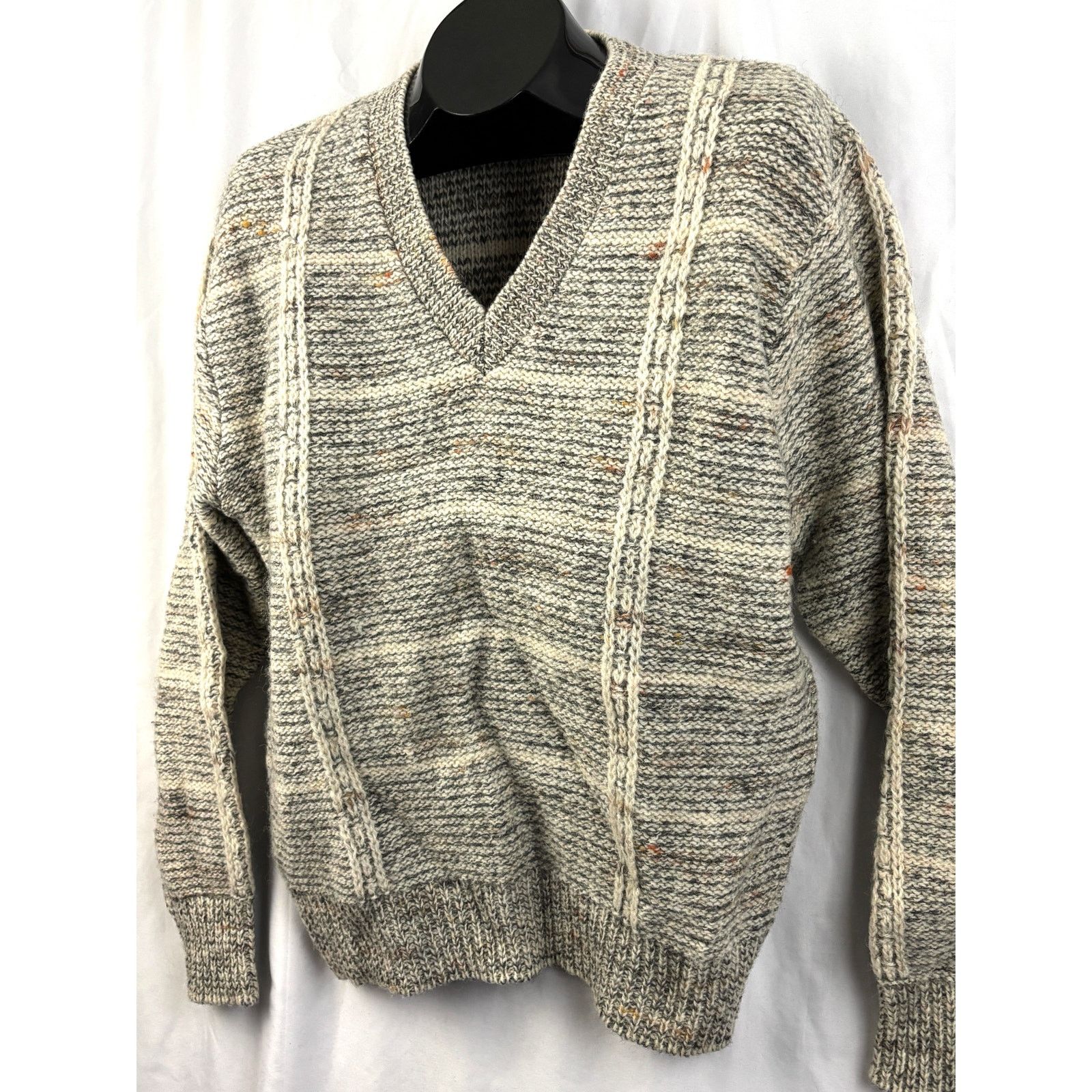 Pendleton Vtg Pendleton Pure Virgin Wool V-Neck Sweater USA Gray L Size US L / EU 52-54 / 3 - 6 Thumbnail