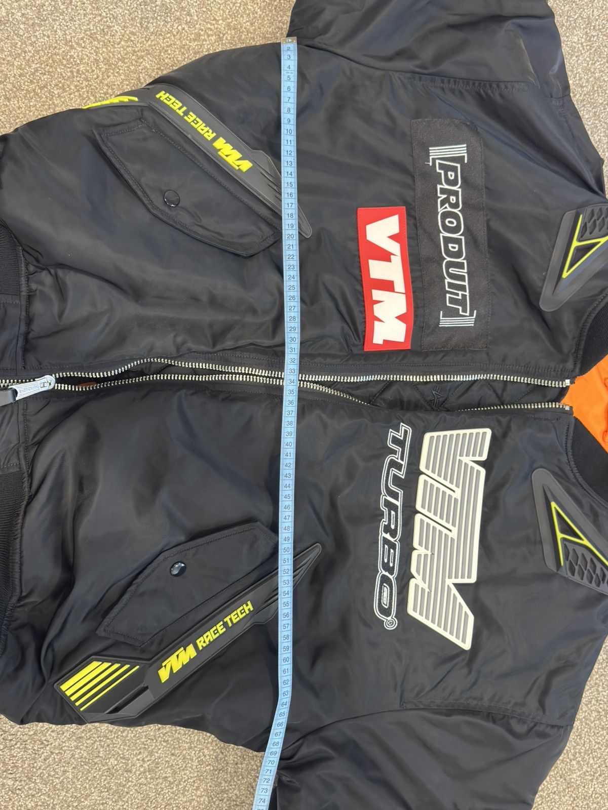 Alpha Industries × Vetements VETEMENTS X ALPHA INDUSTRIES ‘RACING’ PATCHED BOMBER Size US S / EU 44-46 / 1 - 16 Thumbnail