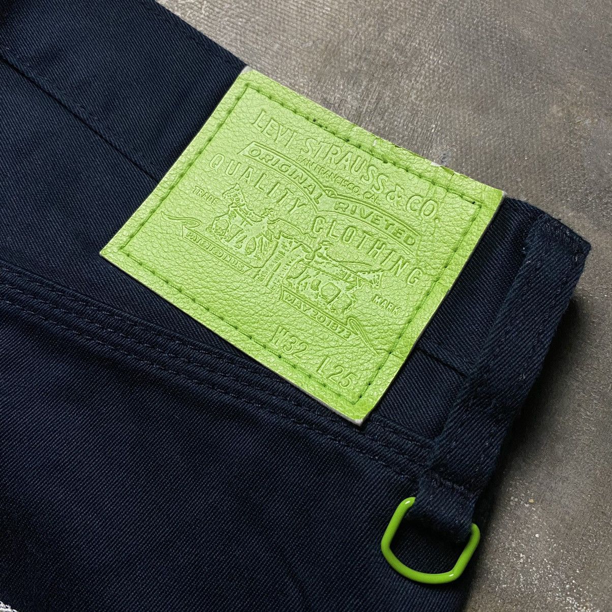 Fragment Design × Levi's Levi’s Fenom x Fragment Design - Painter Cropped Pant Size US 32 / EU 48 - 8 Thumbnail