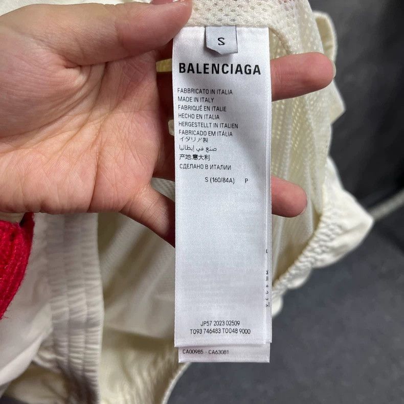 Balenciaga Balenciaga latest white logo letter print contrasting sun p Size US S / EU 44-46 / 1 - 4 Thumbnail