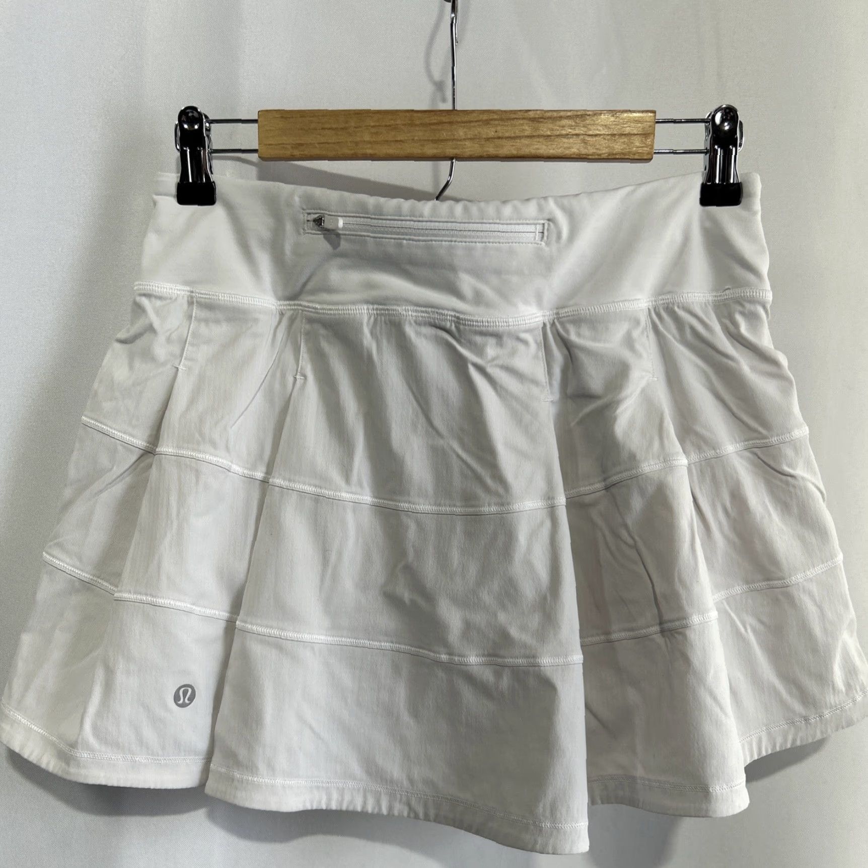Lululemon Lululemon Skirt Women’s 6 White Athletic Tennis Running Pace Setter Pleated Zip Short Women Sport Size 28" / US 6 / IT 42 - 2 Thumbnail