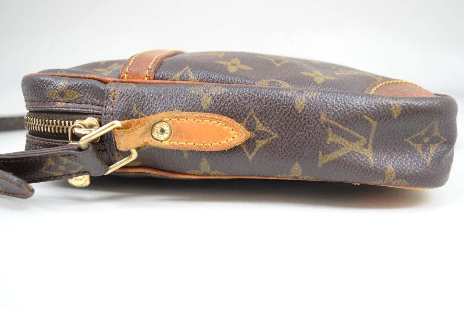 Louis Vuitton Auth Louis Vuitton Danube Crossbody Bag Monogram M45266 Size ONE SIZE - 6 Thumbnail