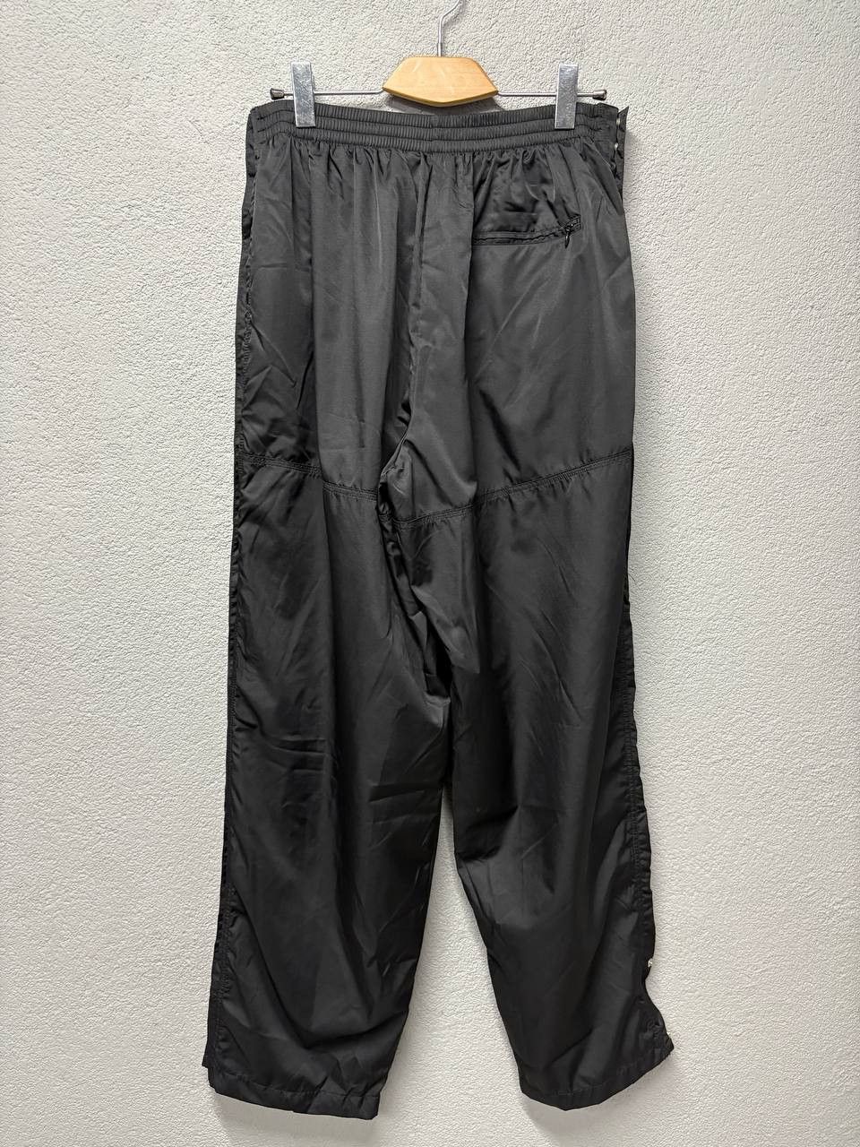 Nike Nike vintage mens track pants XL Size US 36 / EU 52 - 8 Thumbnail