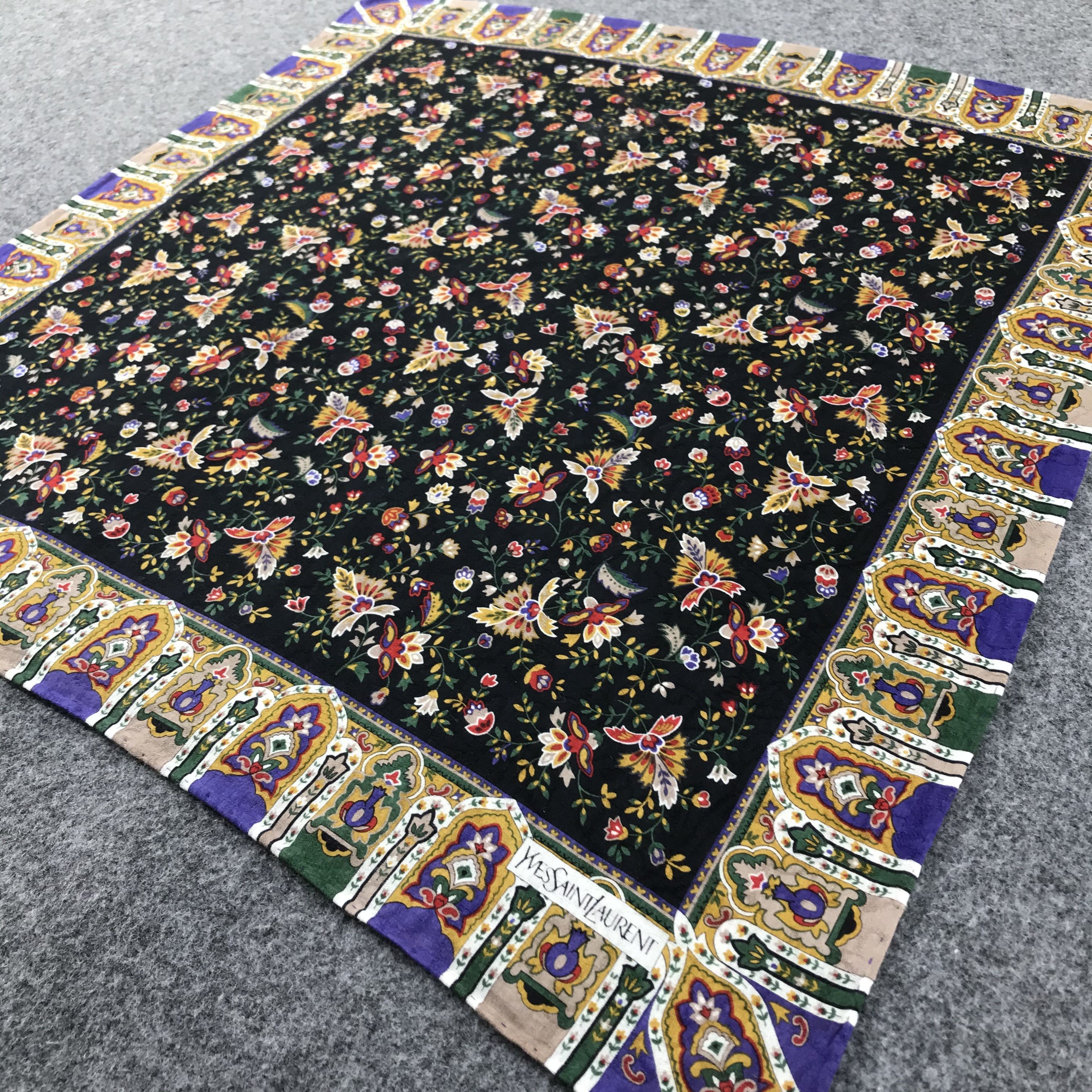 Yves Saint Laurent Yves Saint Laurent Handkerchief Bandana Neckerchief H373 Size ONE SIZE - 4 Thumbnail