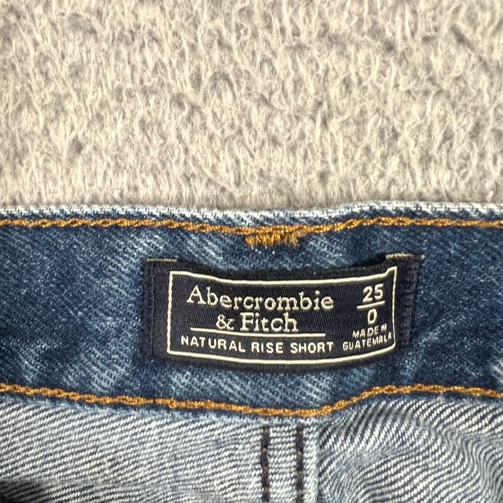 Abercrombie & Fitch Abercrombie & Fitch Women's Denim Shorts 25 Blue Solid Cut-Off Regular Fit Size 42" / US 20 - 5 Thumbnail