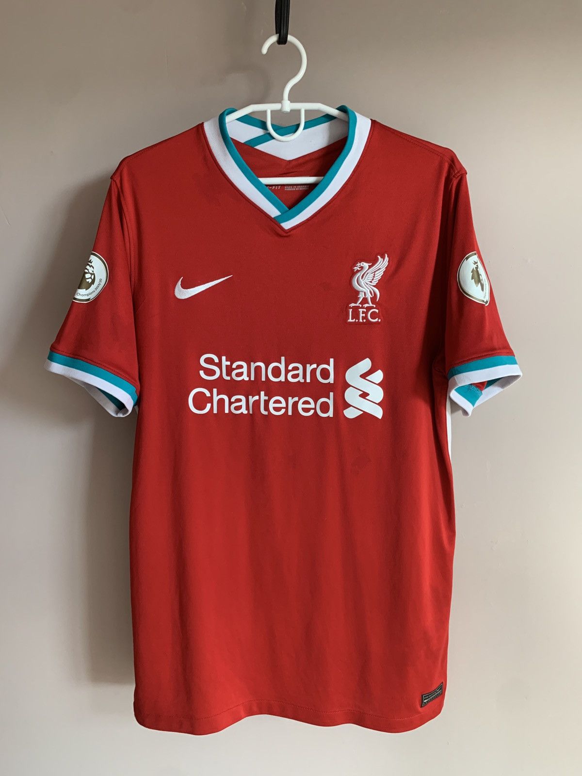 Nike Liverpool Home Football Shirt Nike Soccer Jersey Size L #4 Size US L / EU 52-54 / 3 - 2 Thumbnail