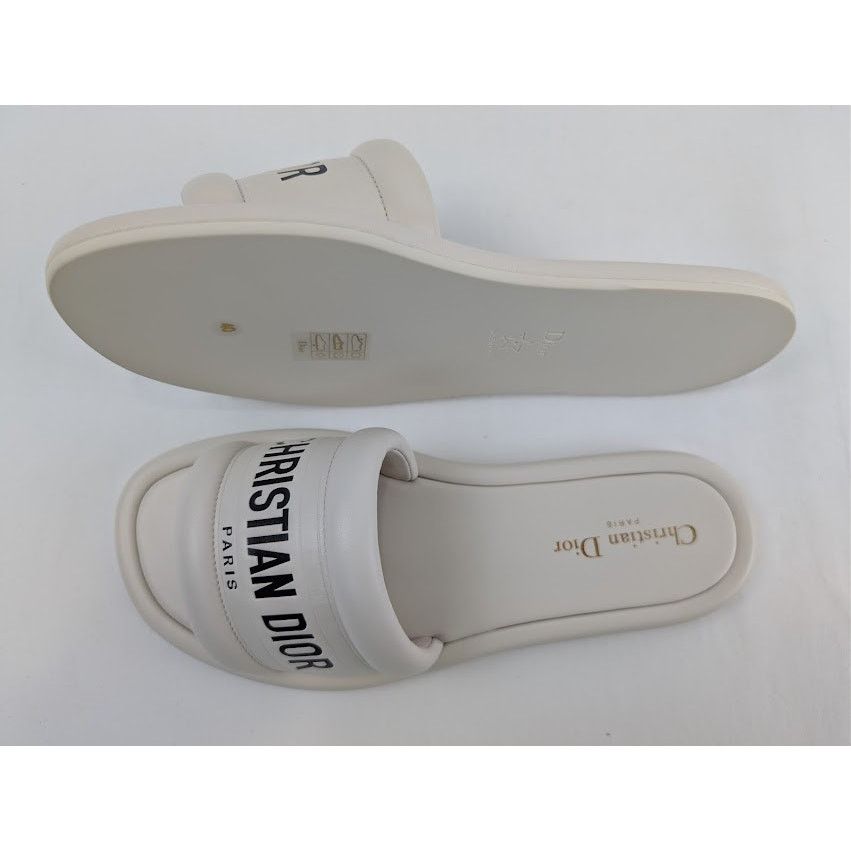 Dior o1rshd1 Every-D Embossed Lambskin Slide Sandal in Off White Size US 7 / EU 40 - 1 Thumbnail