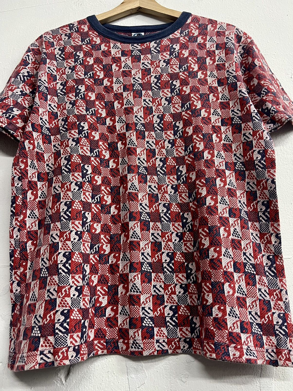 Vintage Rare Vintage Y2K T&C Surf Designs Monogram Hawaii AOP Size US M / EU 48-50 / 2 - 3 Thumbnail