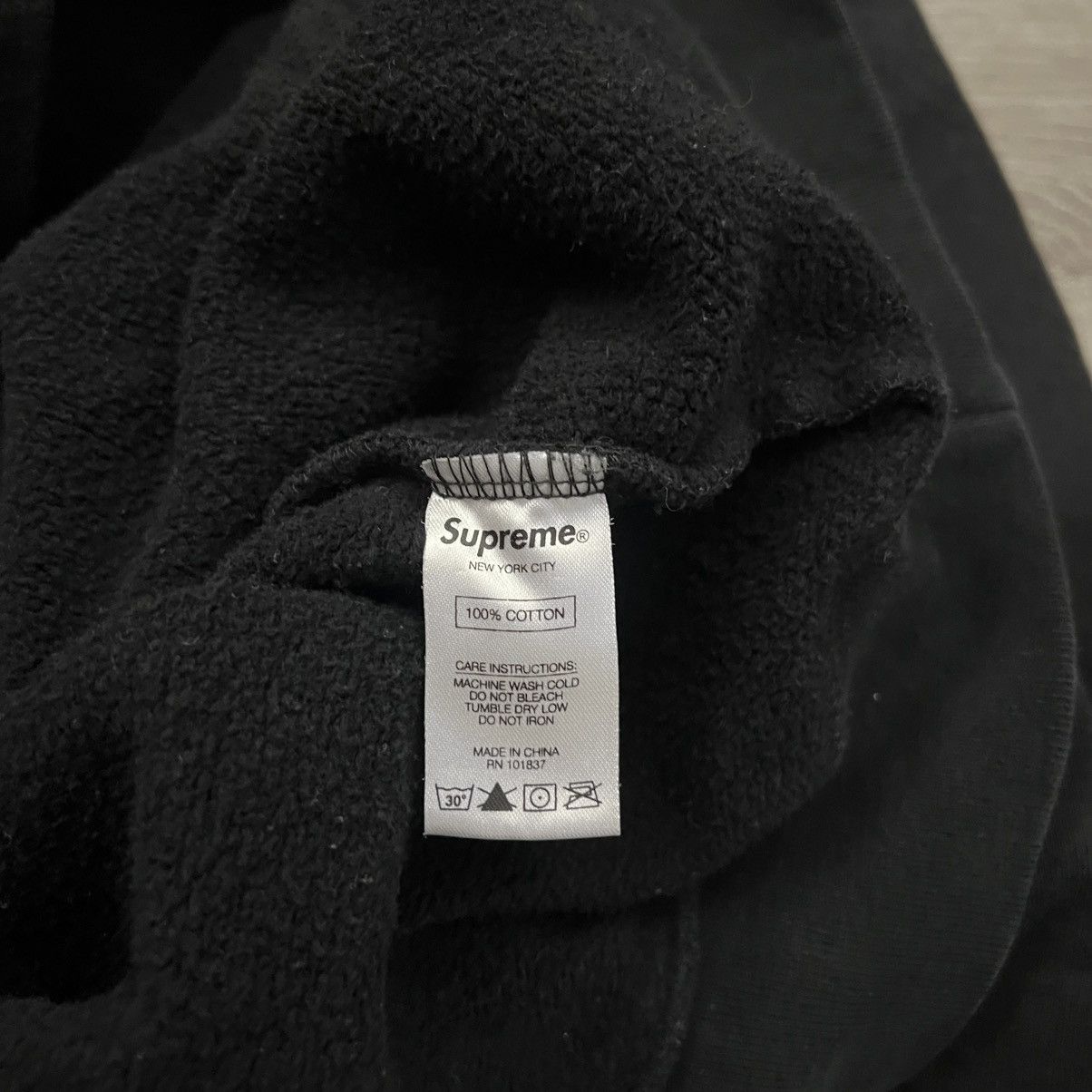 Supreme Supreme Studded Logo Hoodie Size US M / EU 48-50 / 2 - 9 Thumbnail