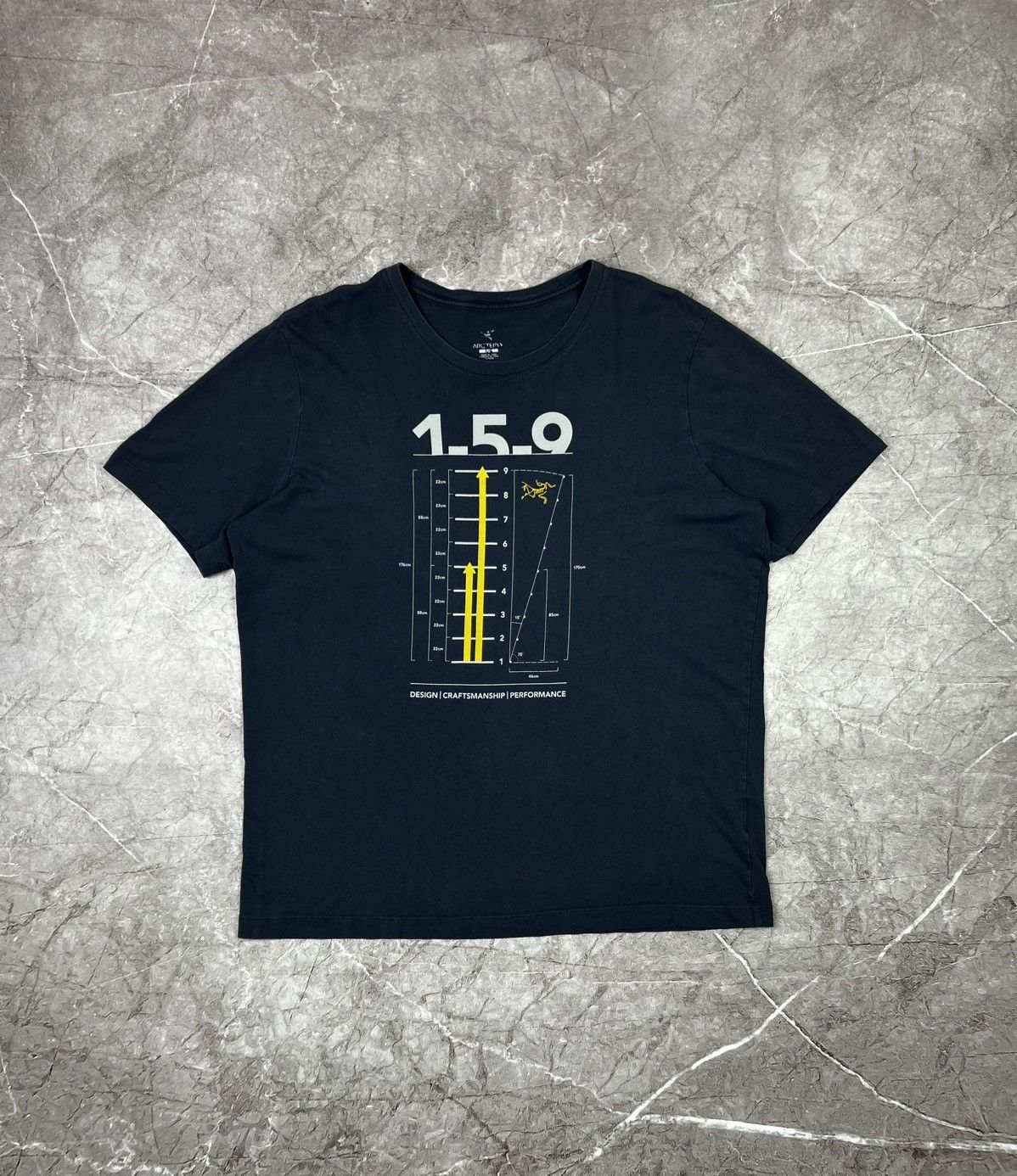 Arc'teryx Arcteryx T-Shirt Big Logo Size L Size US L / EU 52-54 / 3 - 1 Thumbnail